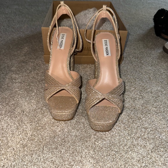 Steve Madden Shoes - Steve Madden Glittering Gold Heels